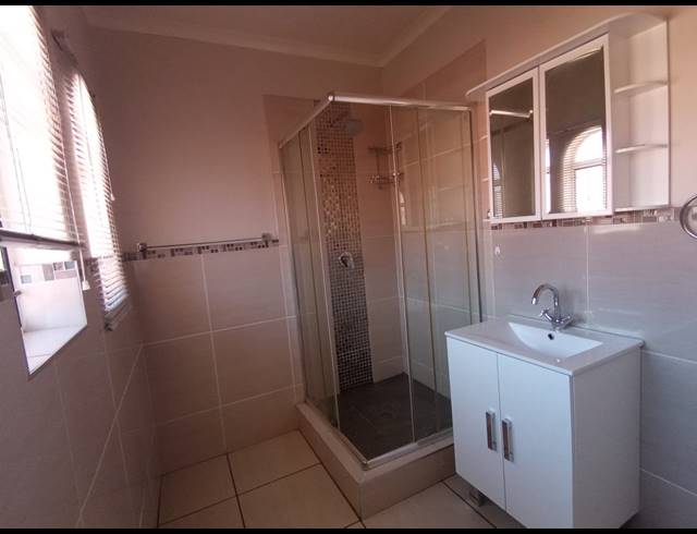 3 BEDROOM TOWNHOUSE FOR SALE IN THREE RIVERS PROPER